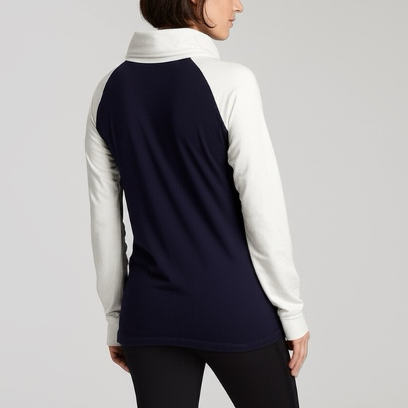 T By TALBOTS Women’s Preppy Navy Cream Cowl Neck Top Soft Sweatshirt Sz S 4/6 - Picture 13 of 13